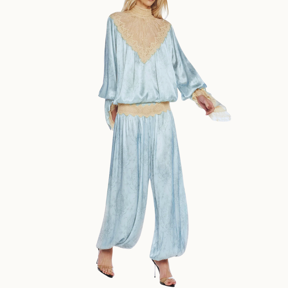BLUSA MANGA LONGA CETIM LAÇO GOLA RENDA BEGE