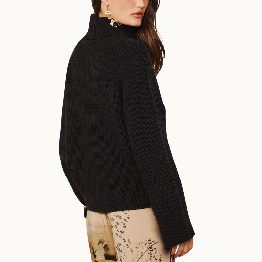 Blusão De Tricot Pull Bicolor Com Gola Alta