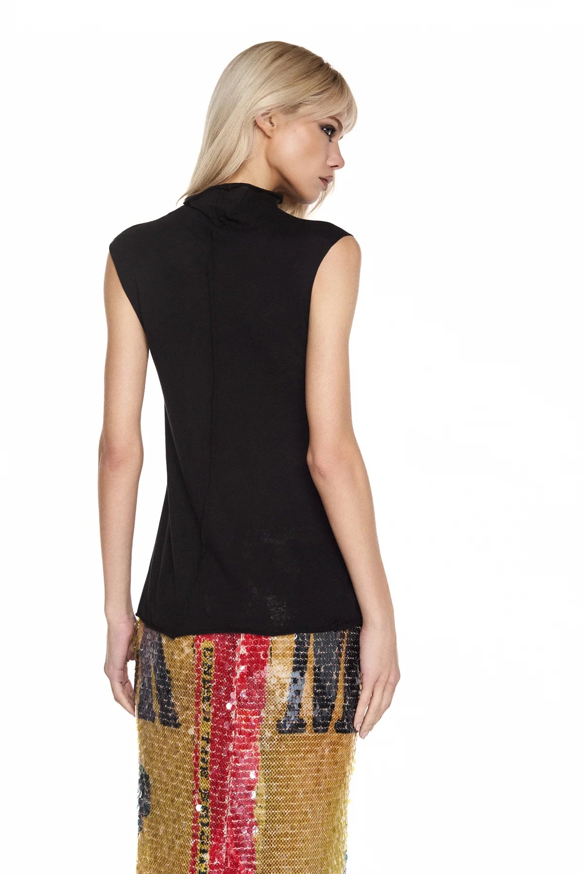BLUSA GOLA ALTA SEM MANGA MALHA GAZE PRETA