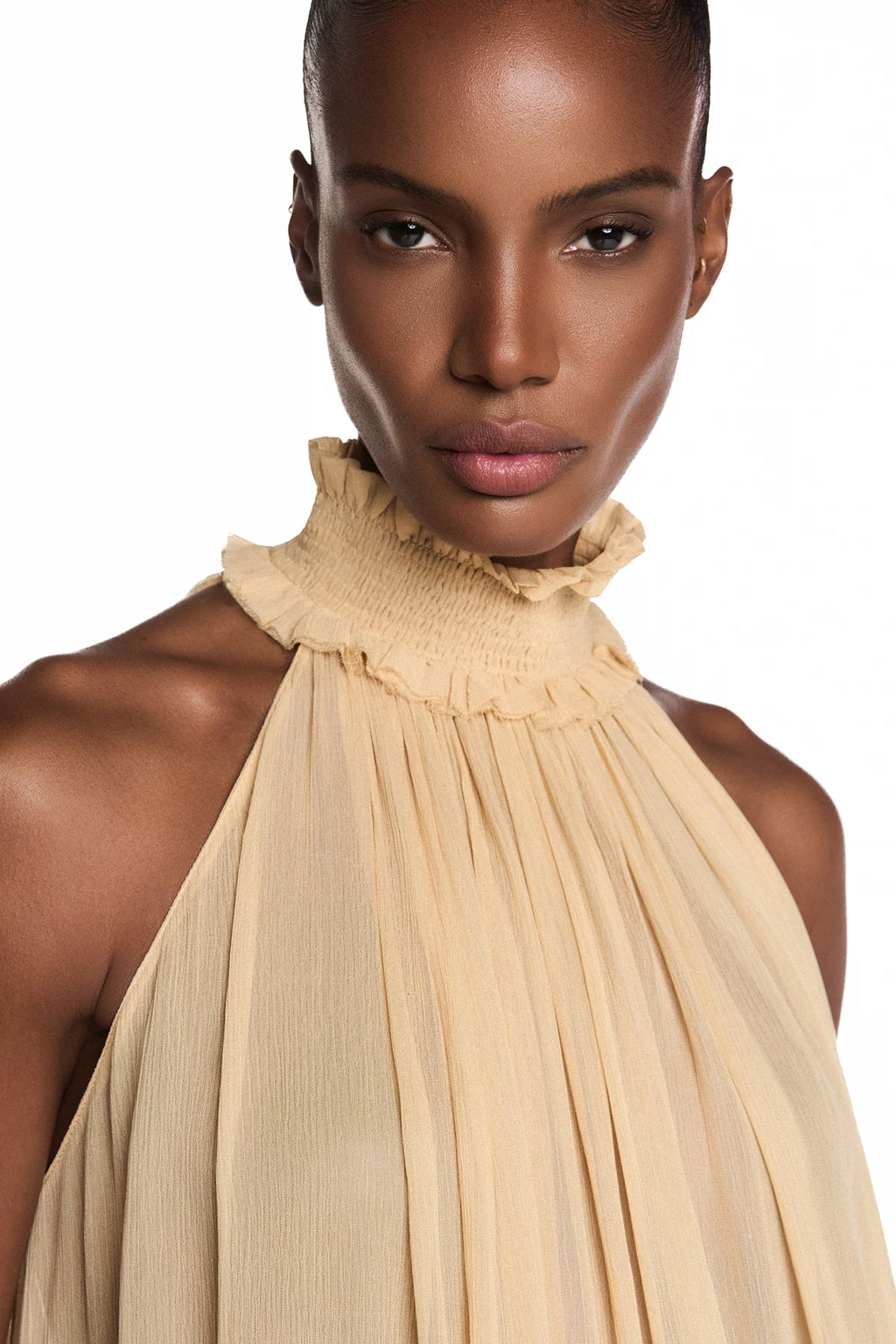 BLUSA SEM MANGA GOLA ALTA BABADOS BARRA CHIFFON AMARELO