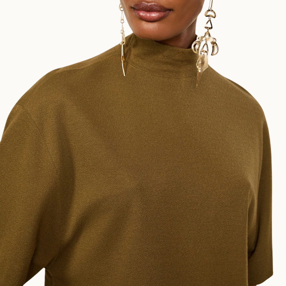 Blusa De Malha Crepe Gola Alta Com Ziper