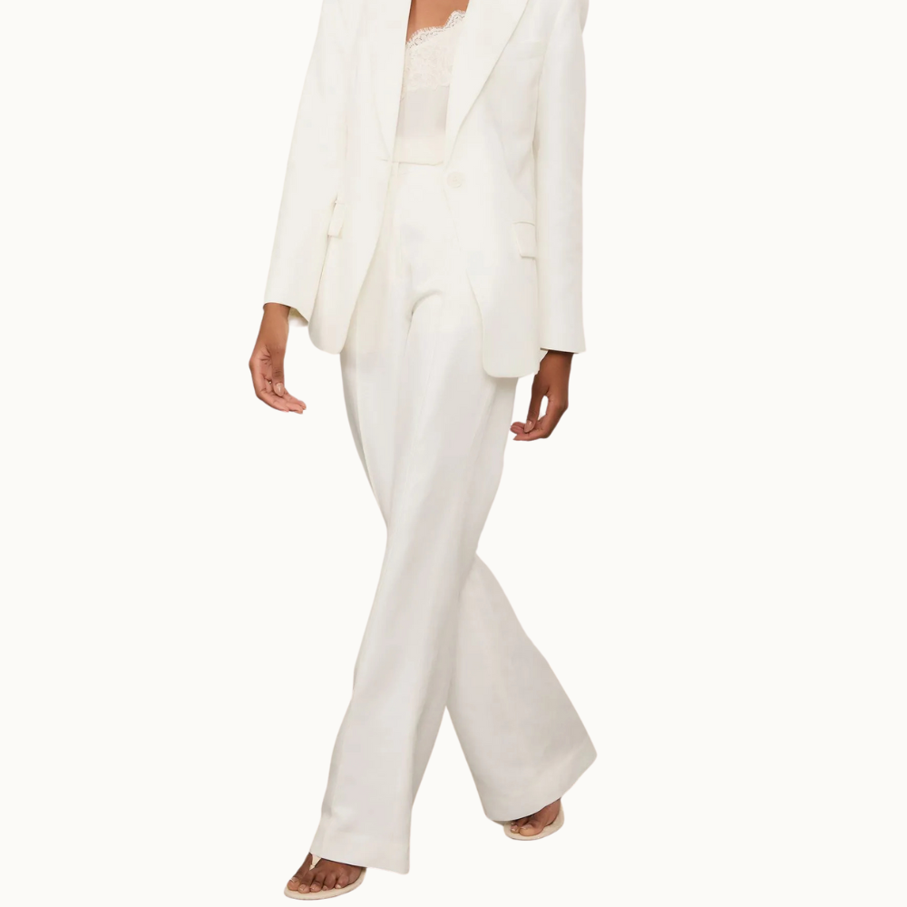 CALÇA RETA DE ALFAIATARIA COM NERVURA NA FRENTE