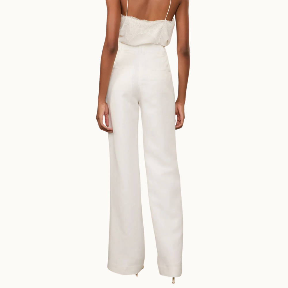 CALÇA RETA DE ALFAIATARIA COM NERVURA NA FRENTE