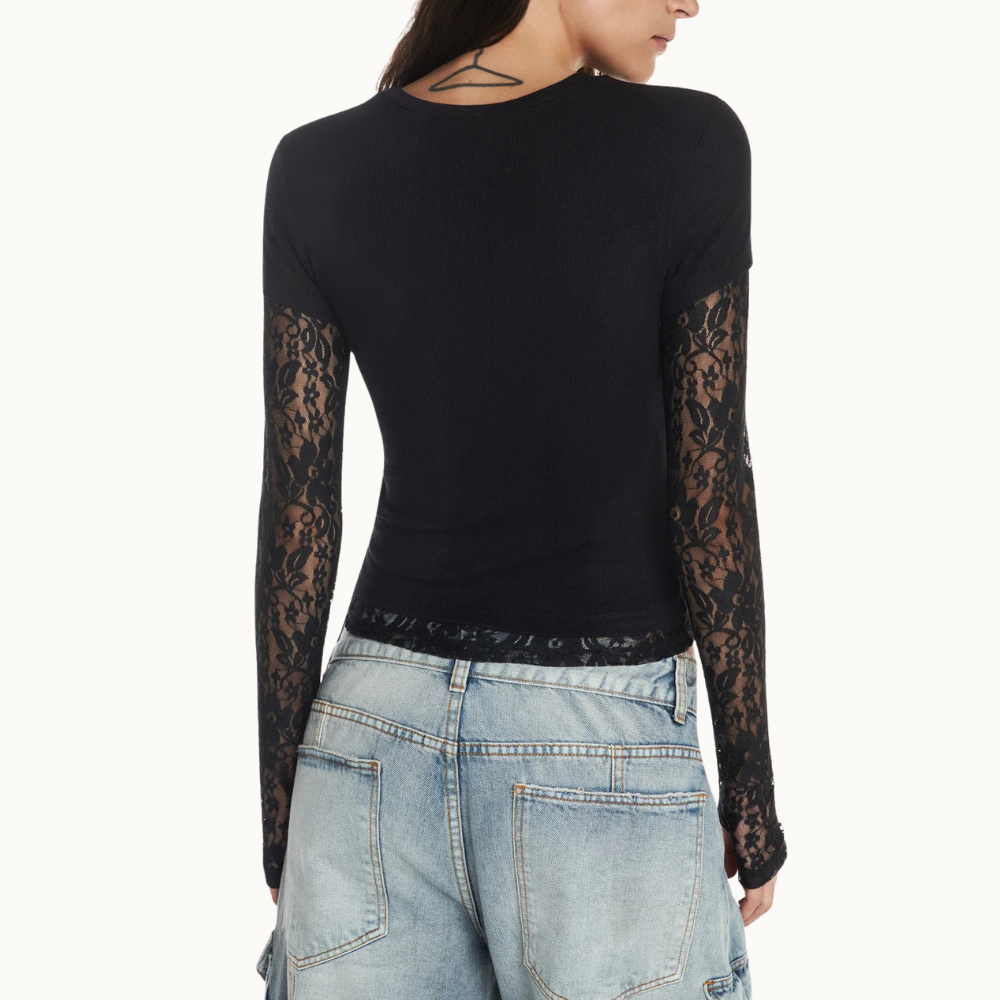 CAMISETA SOBREPOSIÇÃO MANGA RENDA