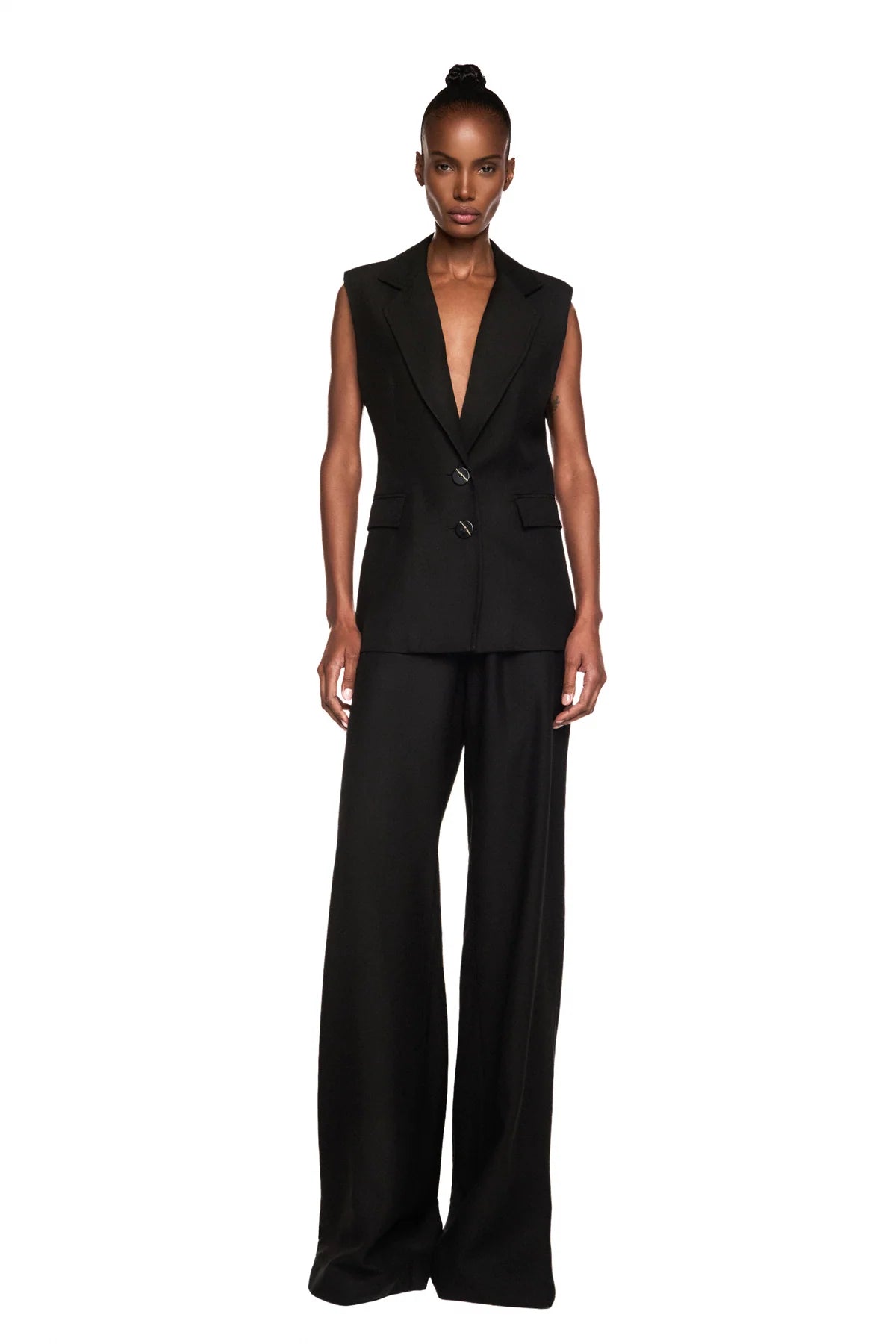 COLETE ALFAIATARIA CREPE HEAVY PATOU PRETO