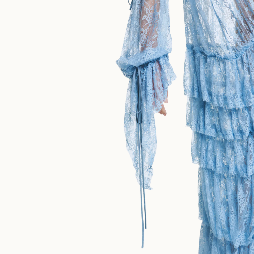 VESTIDO LONGO BABADOS MANGA LONGA GOLA ALTA RENDA AZUL