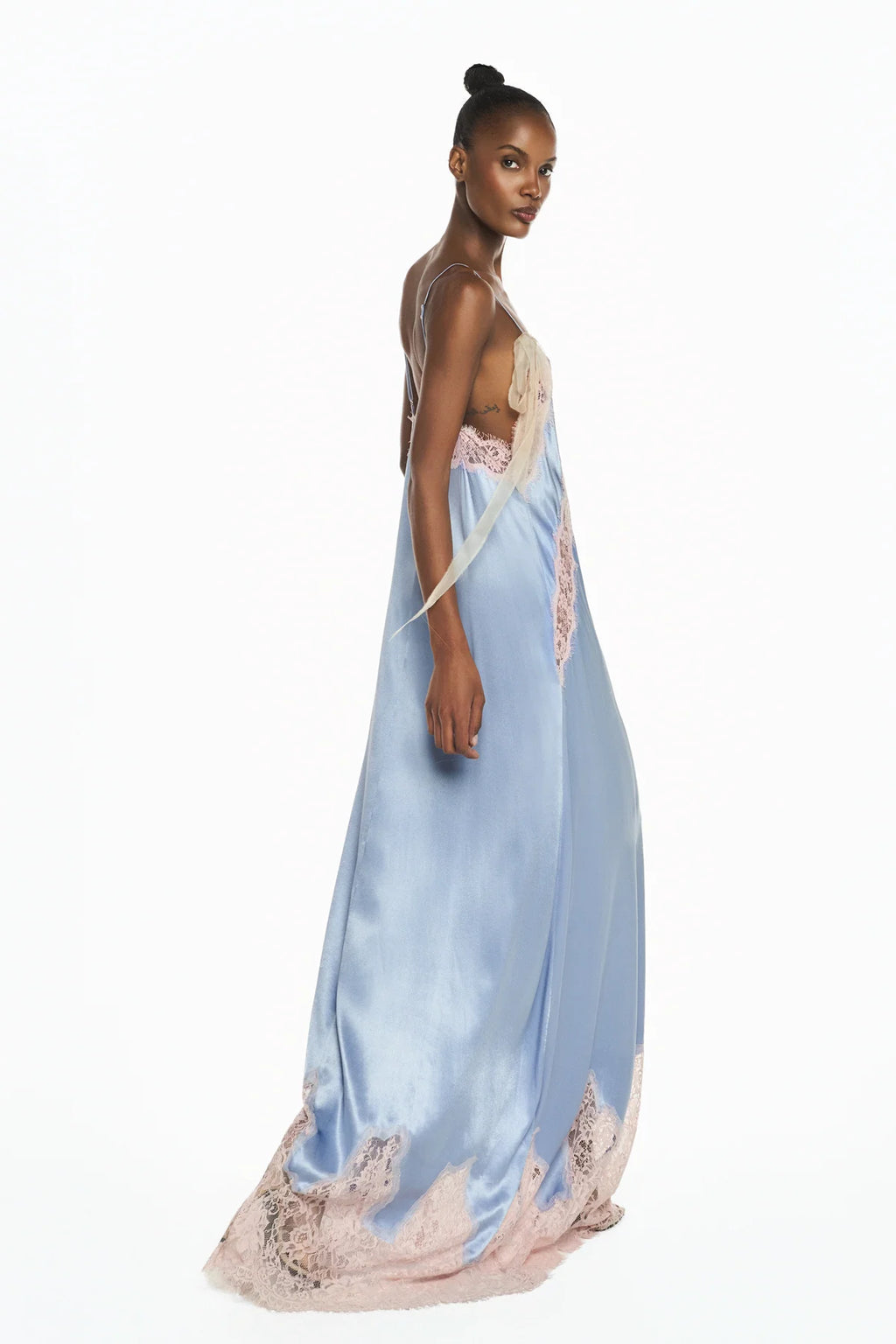 VESTIDO LONGO CETIM AZUL RENDA ROSA