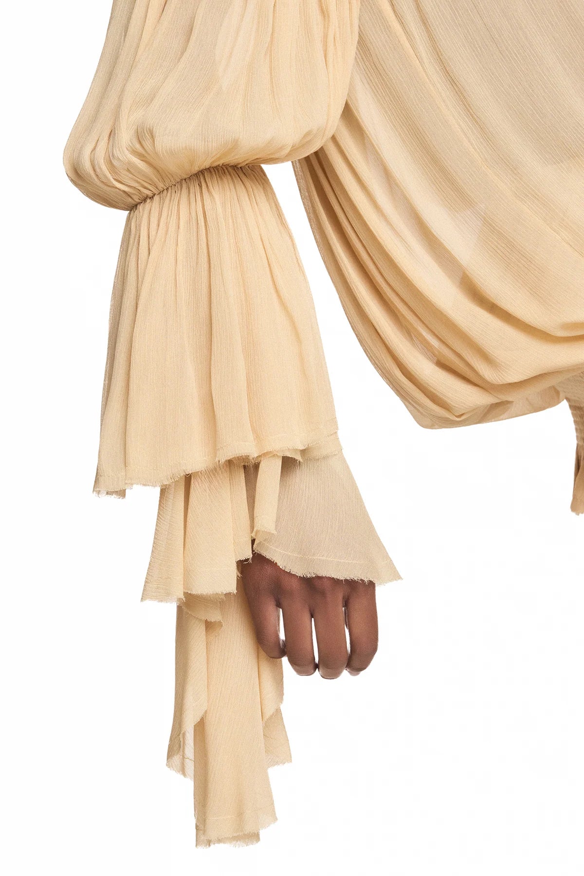 VESTIDO CURTO OMBRO A OMBRO MANGA LONGA BABADOS SAIA LASTEX CHIFFON AMARELO