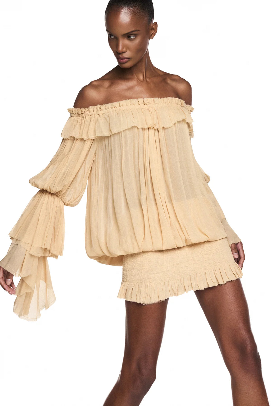 VESTIDO CURTO OMBRO A OMBRO MANGA LONGA BABADOS SAIA LASTEX CHIFFON AMARELO