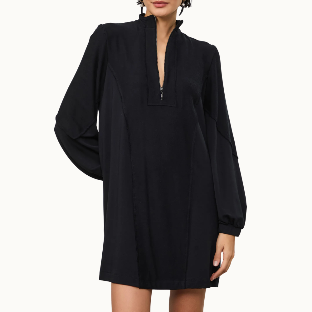 VESTIDO CURTO DETALHES AVESSO
